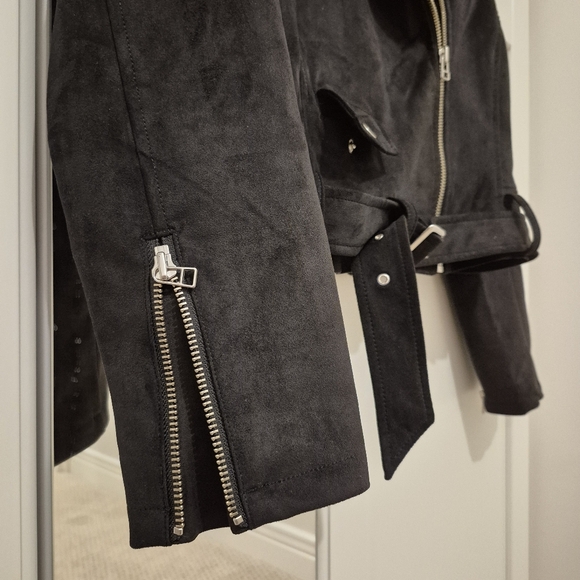 Aritzia Talula Motto Biker Suede Jacket Medium Fit - Picture 11 of 12